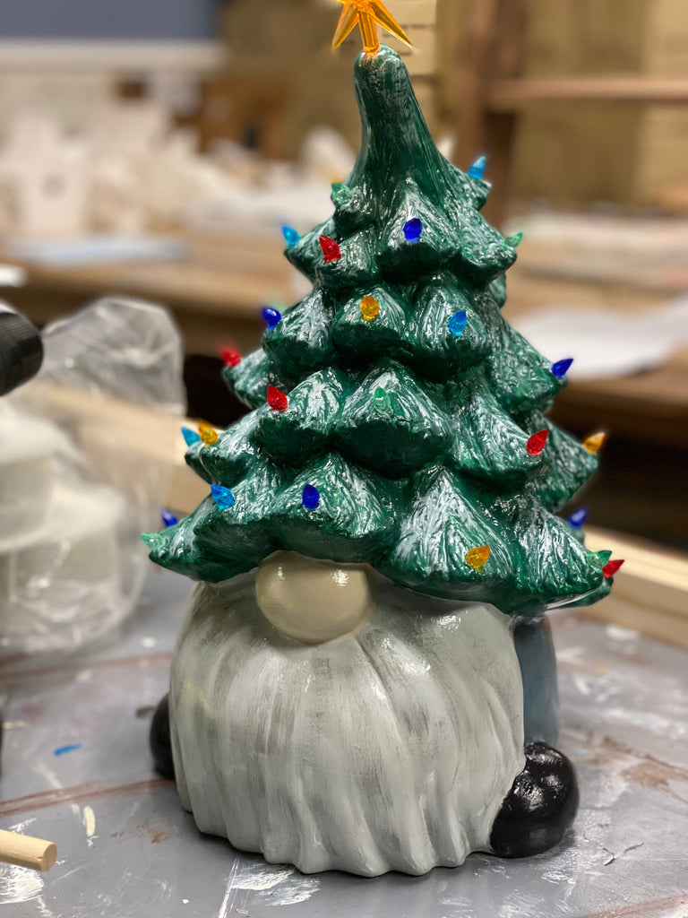 2024 Vintage Holiday Ceramics